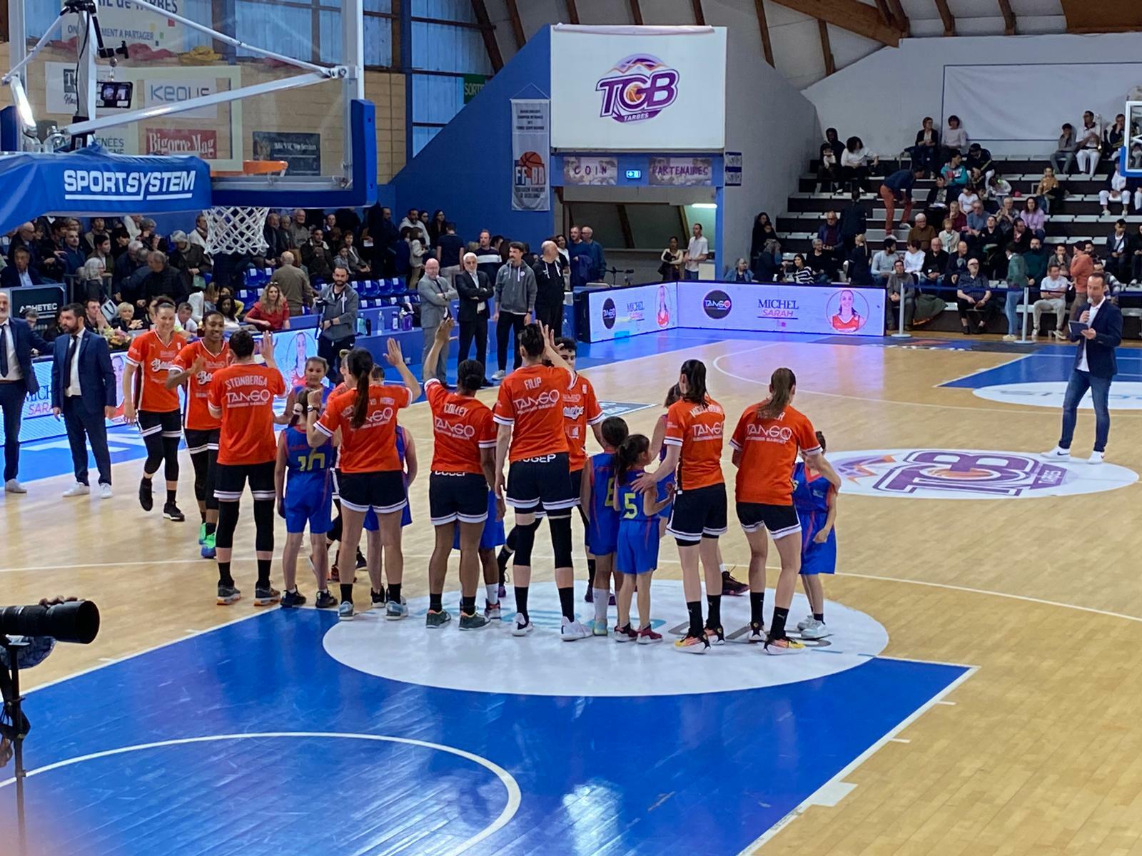 1/4 de finale LFB Tarbes / Bourges